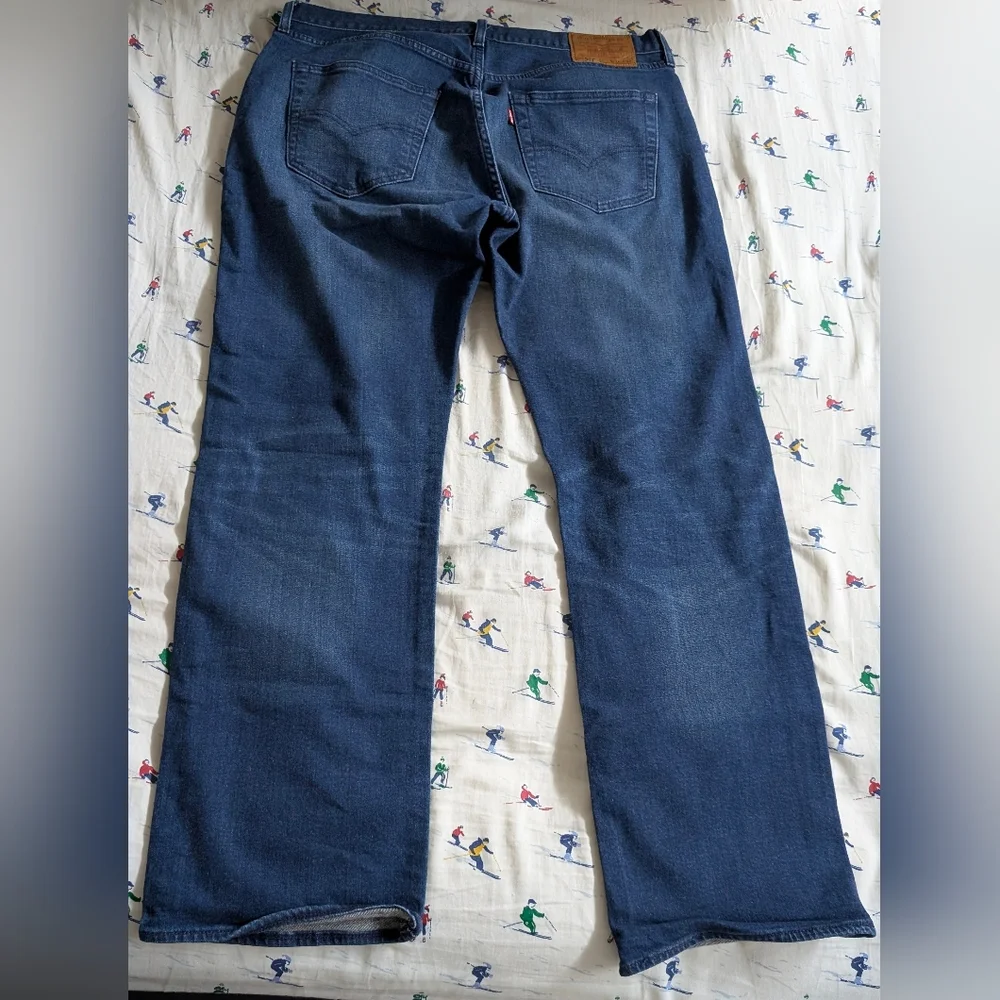 Men's Levi's 501 Medium Wash Blue Straight Leg Denim Jeans, Button Fly, 36x32